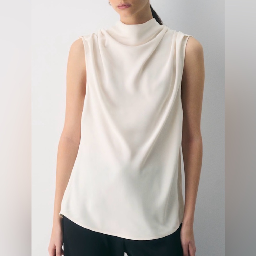 Babaton Cream Sleeveless Blouse